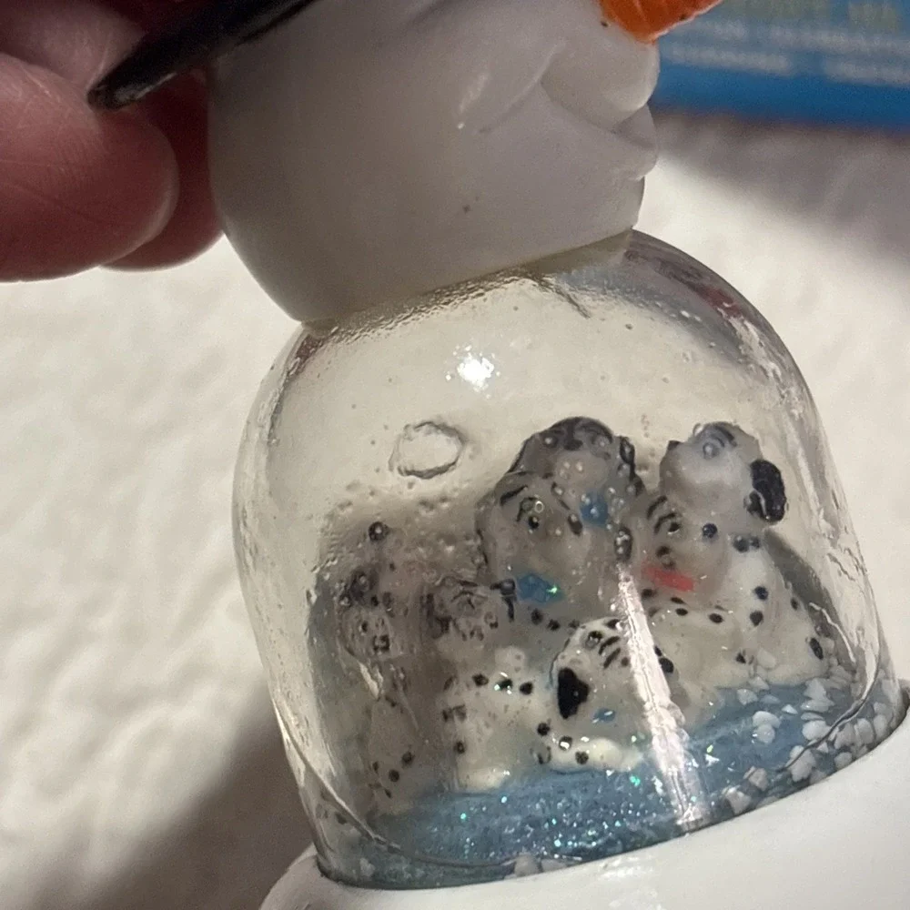 1996 Disneys 101 Dalmatians Snowman Snow Globe McDonalds Christmas Tree Ornament